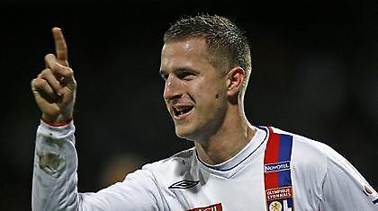 Εκτός ως το Φεβρουάριο ο Κλερκ