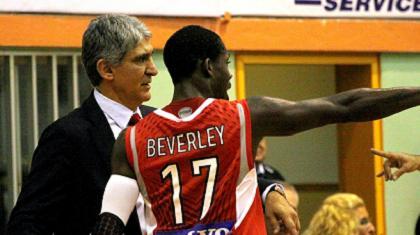 Γιαννάκης: «Να αντιδράσουμε»