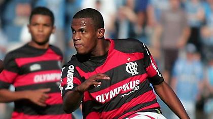 Μια… ανάσα από τον Άιρτον η Μπενφίκα