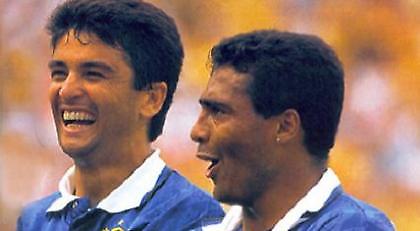 Δίδυμο Μπεμπέτο-Ρομάριο στον πάγκο της Αμέρικα