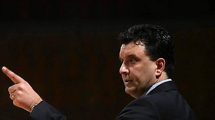 Αγγέλου: «Χρειαζόμαστε δύναμη και χαρακτήρα»