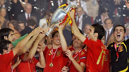 Μια δεκαετία Euro και Μουντιάλ