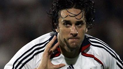 (Τόνι)σε τις προθέσεις του