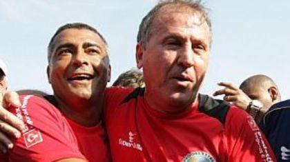 Χατ τρικ Ζίκο σε φιλικό ανθρωπιάς (video)