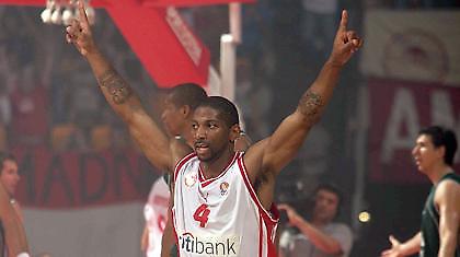 Eπέστρεψε στον Ολυμπιακό ο Πεν!