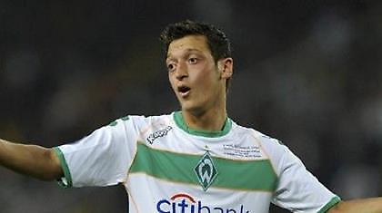 Κορυφαίος στην Bundesliga ο Οζίλ