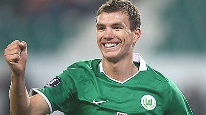 Δίνει Χούντελαρ και 25 εκατ. ευρώ για Τζέκο