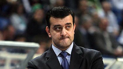 Α1: Μονιμοποιείται ο Γιαπλές, στην έξοδο Έιμπραμς-Πάουελ