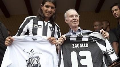 Τη φανέλα ενός «θρύλου» θα φοράει ο Αμπρέου