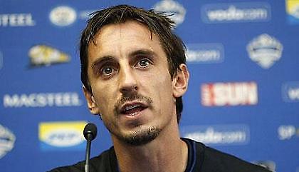 Νέβιλ: «Όλοι στηριζόμαστε στον Ρούνεϊ»