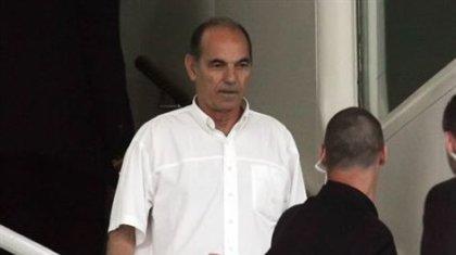 Αντωνιάδης: «Μην αποδοκιμάζετε τον Τζιόλη»