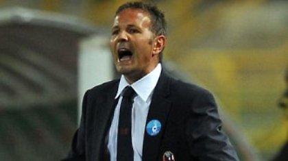 Στην εξέδρα για αδιευκρίνιστο λόγο