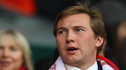 Ένα email οδήγησε σε παραίτηση τον Χικς Τζούνιορ