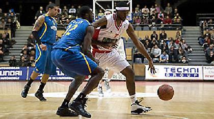 Eurochallenge: Πρόκριση για ΑΠΟΕΛ, ΑΕΛ