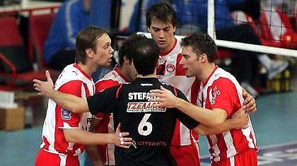 «Ζωντανός» ο Ολυμπιακός