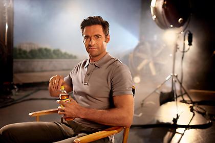 Ο Hugh Jackman επιλέγει Lipton Ice Tea…