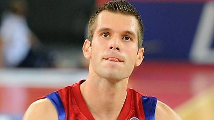 Φορά Αρμάνι ο Μπετσίροβιτς