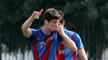 Δανεικοί οι Σκαφτούρος, Κυζιρίδης