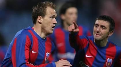 Καπετάνος: «Χαρούμενος στη Στεάουα»