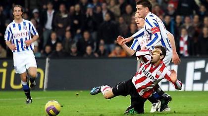 Πρόκριση με «τριάρα» η Αϊντχόφεν