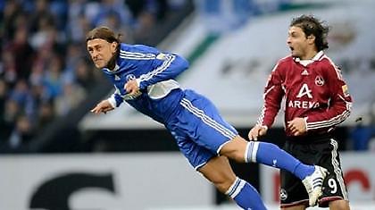 Bundesliga: Σε απόσταση βολής η Σάλκε, θρίλερ στην Κολωνία