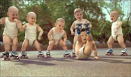 Τα μωρά και τα πατίνια!