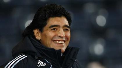 Ευκαιρία σε οκτώ «νέους» δίνει ο Μαραντόνα