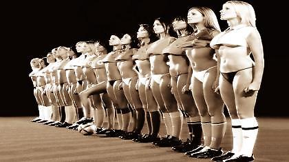 Μάθε της… μπαλίτσα!