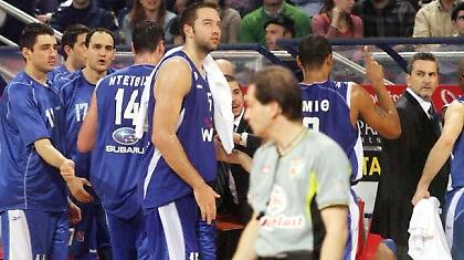 Ζούρος: «Πανίσχυρος στην έδρα του ο Ολυμπιακός»