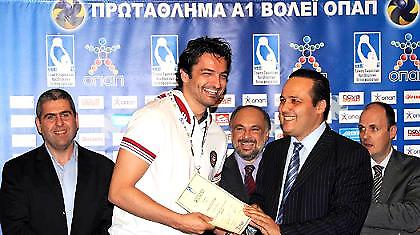 Στο πλευρό της Εθνικής ο Γκιούρδας