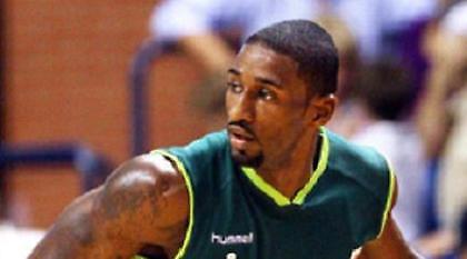 Ξανά στο δρόμο του Ολυμπιακού ο Τακουάν Ντιν