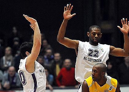 Eurochallenge: Ήττες για ΑΕΛ, ΑΠΟΕΛ