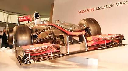 MP4-25 το νέο ασημένιο βέλος (vid)