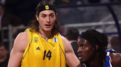 Στο προσκήνιο ο Αγαδάκος!