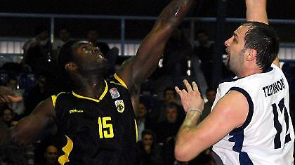 Νίκη σωτηρίας για την ψυχωμένη ΑΕΚ