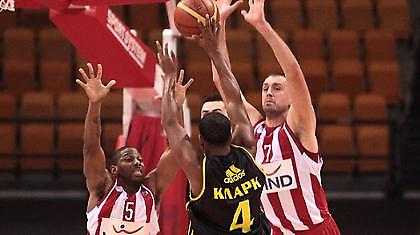 Δύσκολα ο Ολυμπιακός, ασταμάτητο το Μαρούσι