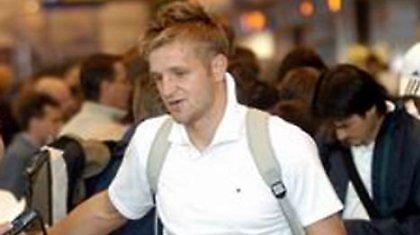 Ο Μπίσκαν «έσπασε» στο ξύλο έναν ταξιτζή και συνελήφθη…