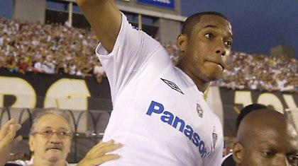 Ένα ελικόπτερο για Ρομπίνιο και Πελέ! (video)