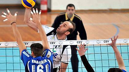 «Μακάρι να δάγκωνα τη γλώσσα μου»