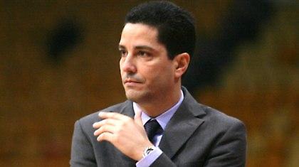 Α1: Με πλήρες ρόστερ και τον κόσμο στο πλευρό του