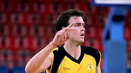 Π. Καλάθης: «Ταβάνι μας ο ουρανός…»