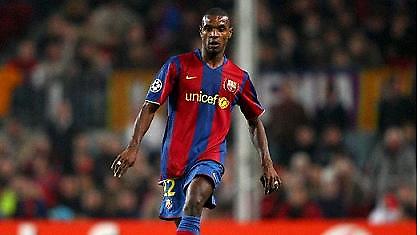 Και ο Αμπιντάλ στα... πιτς για την Μπαρτσελόνα