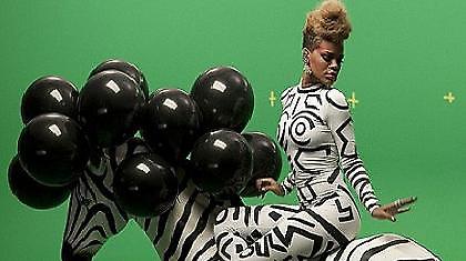 Απολαύστε την… καινούρια Rihanna (video)