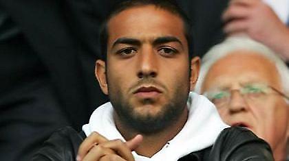 Απατεώνισσα… «ψείρισε» για τα καλά τον Μίντο!