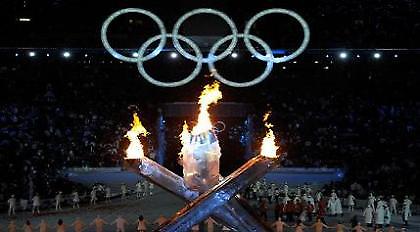 Λάμψη υπό σκιά