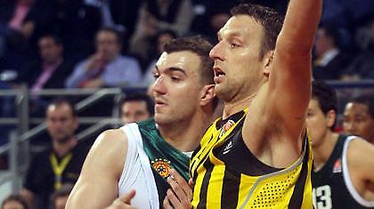 Μπετς: «Να διεκδικήσουμε τη νίκη στο ΟΑΚΑ»