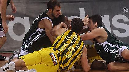 Να βρεθεί και πάλι στην κορυφή