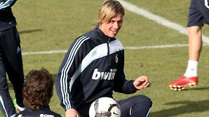 Πάει στο Λιόν ο Μπενζεμά, όχι ο Γκούτι