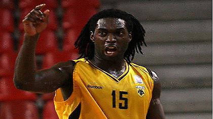 Φράνσις: «Οι φίλαθλοι της ΑΕΚ ζουν και πεθαίνουν για την ομάδα»