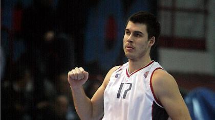 Χωρίς  Έρτσεγκ στη Λάρισα